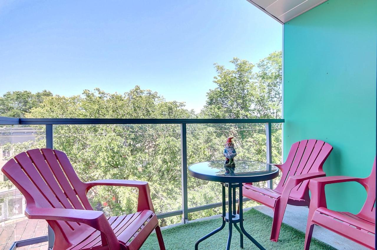 Good Vibes Only -modern And Spacious 2 Bedroom 4 Beds Free Parking, Gym Apartment Quebec City